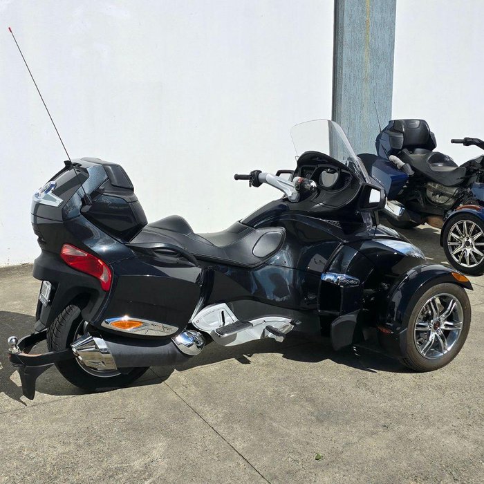 2010 Can-Am Spyder RT-S SE5 Spyder RT-S Black
