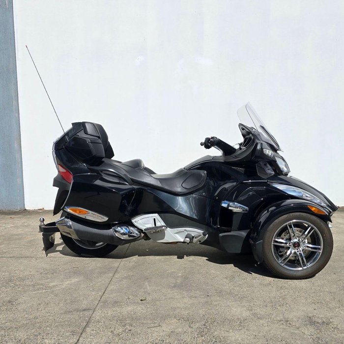 2010 Can-Am Spyder RT-S SE5 Spyder RT-S Black