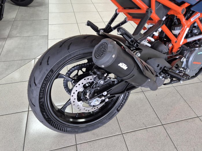 2023 KTM RC 390 RC Blue