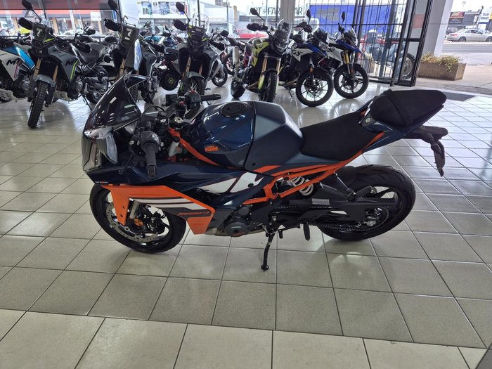 2023 KTM RC 390 RC Blue