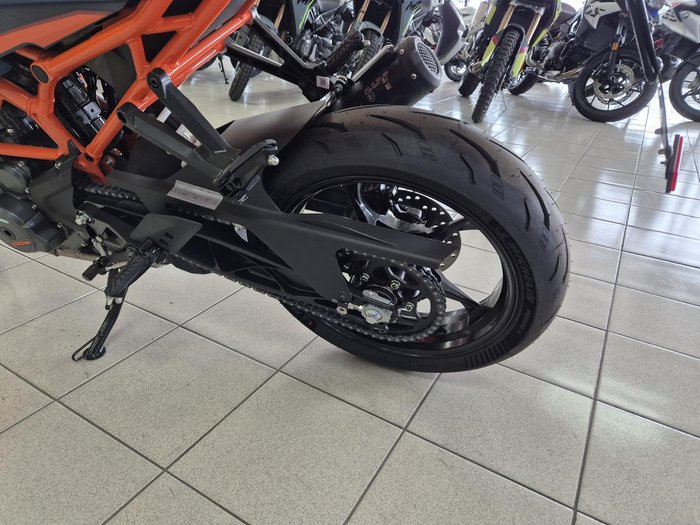 2023 KTM RC 390 RC Blue