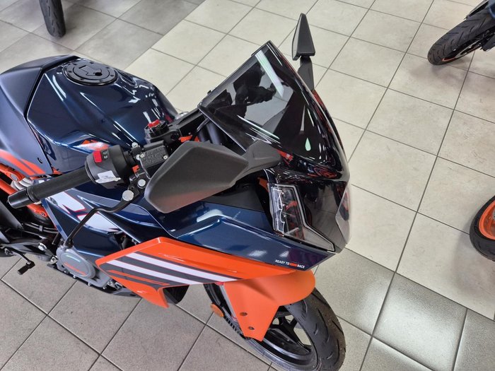 2023 KTM RC 390 RC Blue