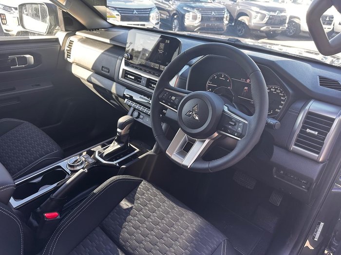 2024 Mitsubishi Triton GLS