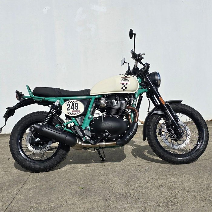 2025 Royal Enfield Bear 650 650 Twin White