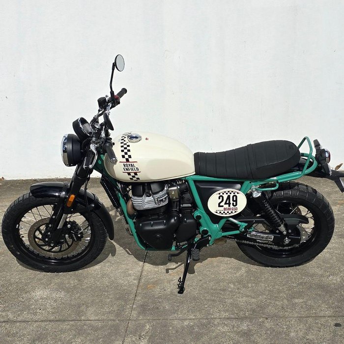 2025 Royal Enfield Bear 650 650 Twin White
