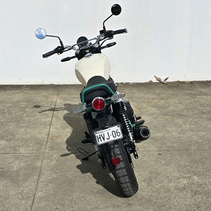 2025 Royal Enfield Bear 650 650 Twin White