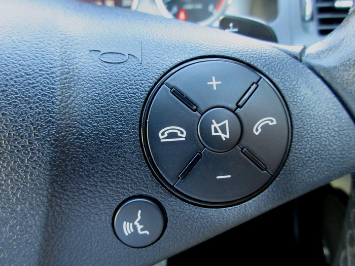 2011 Mercedes-Benz C-Class C300 Avantgarde