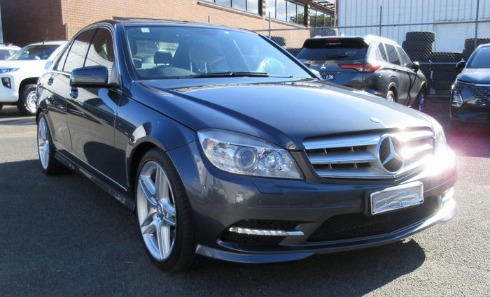 2011 Mercedes-Benz C-Class C300 Avantgarde