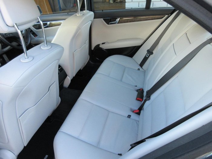 2011 Mercedes-Benz C-Class C300 Avantgarde