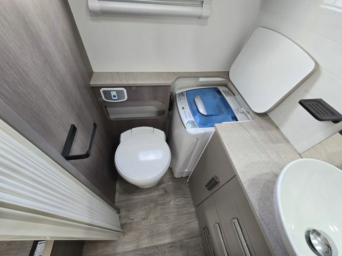 2024 JAYCO OPTIMUM FA.25-3.OP-MY23 SILVER
