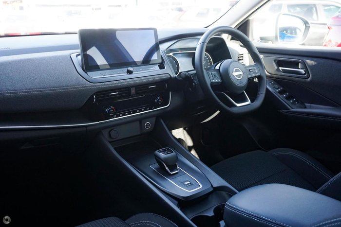 2025 Nissan QASHQAI ST