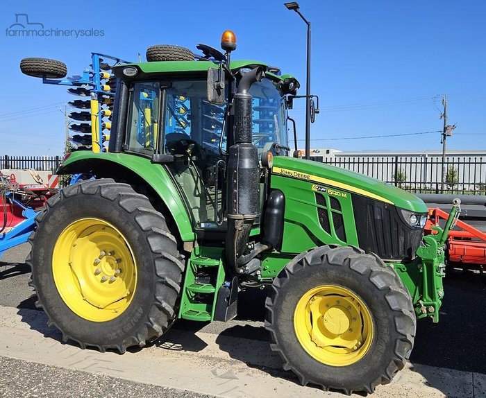 2020 John Deere 6120M