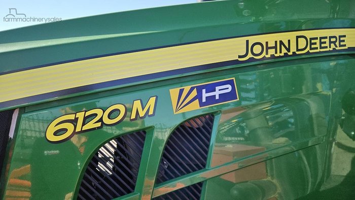 2020 John Deere 6120M