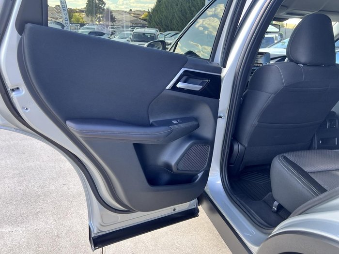 2023 Mitsubishi Outlander LS