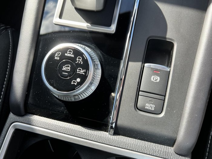 2023 Mitsubishi Outlander LS