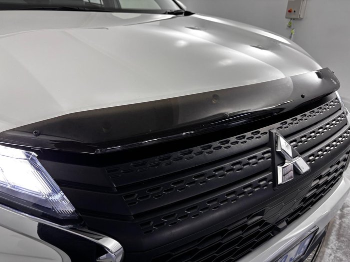 2021 Mitsubishi Eclipse Cross PHEV ES