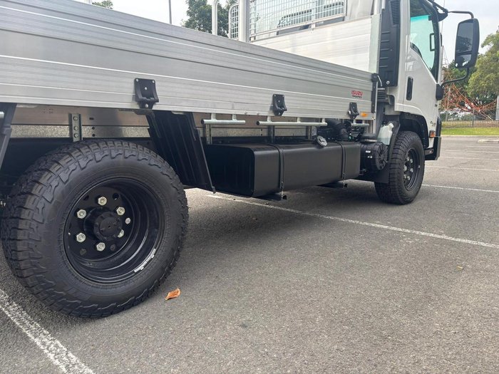 2024 Isuzu N Series NPR 65/45-190 White