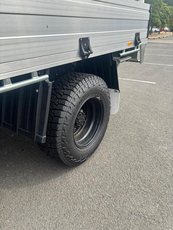 2024 Isuzu N Series NPR 65/45-190 White