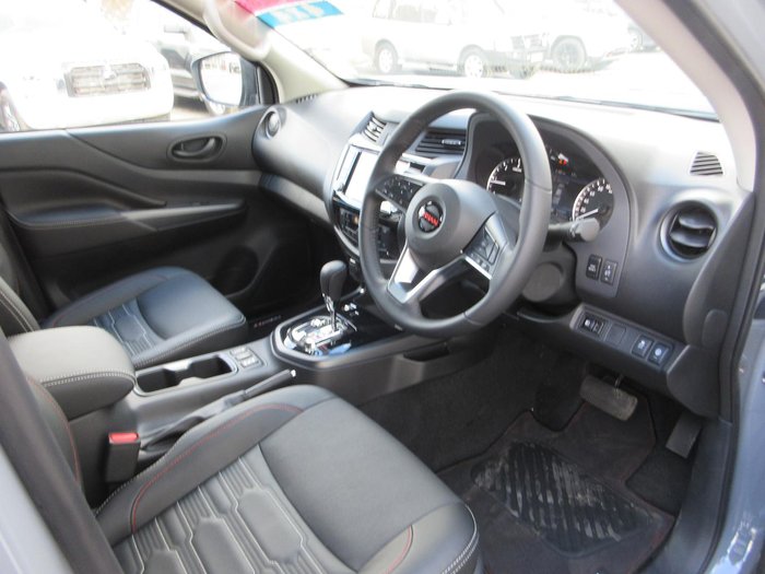 2025 Nissan Navara PRO-4X