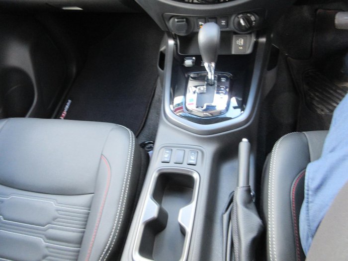 2025 Nissan Navara PRO-4X