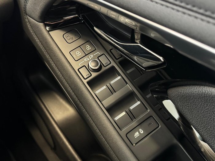 2022 Land Rover Range Rover Evoque P250 R-Dynamic SE