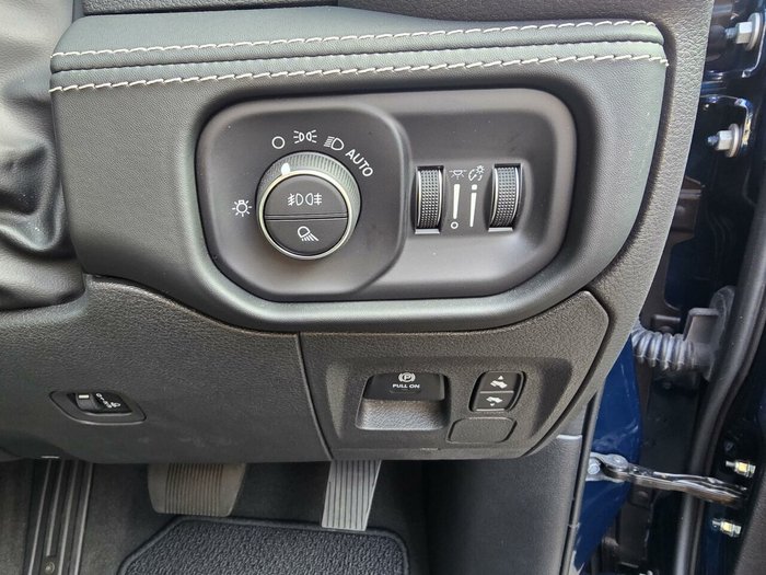 2024 RAM 1500 Laramie Sport RamBox