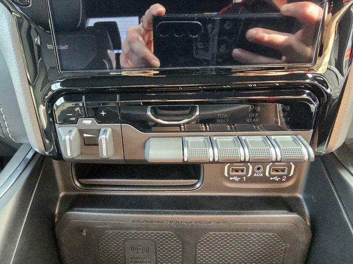 2024 RAM 1500 Laramie Sport RamBox