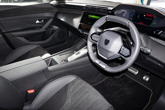 2025 Peugeot 308 GT Hybrid