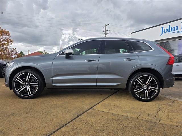 2017 Volvo XC60 T6 R-Design