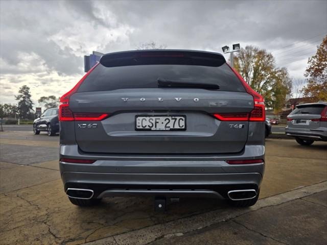 2017 Volvo XC60 T6 R-Design