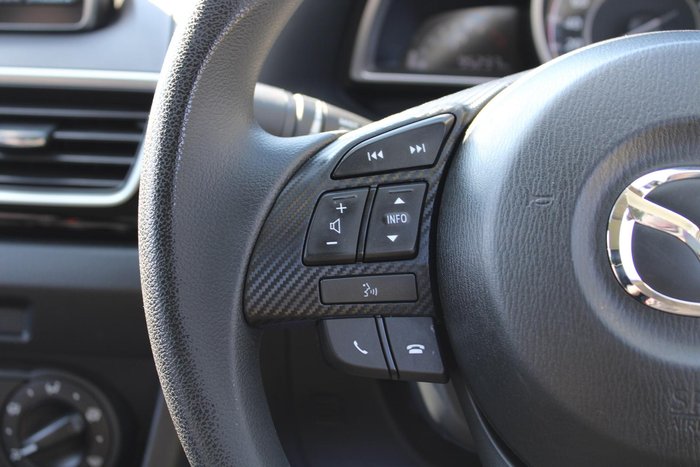 2015 Mazda 3 Neo