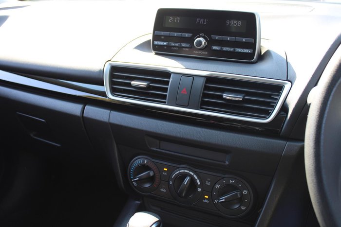2015 Mazda 3 Neo