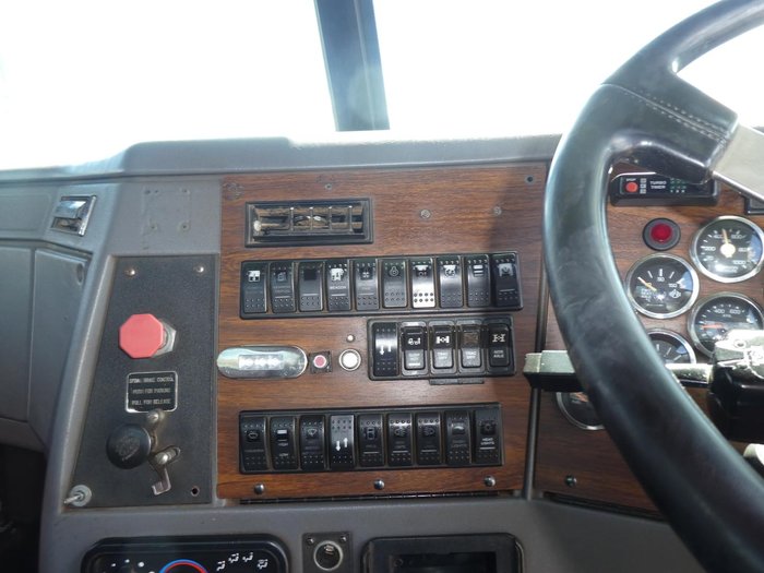 2000 Western Star 4800 Fx GREEN