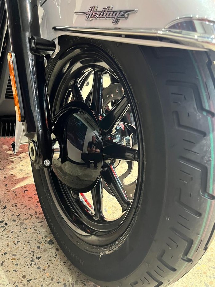 2025 Harley-Davidson Heritage Classic 117 (FLHC) Softail White