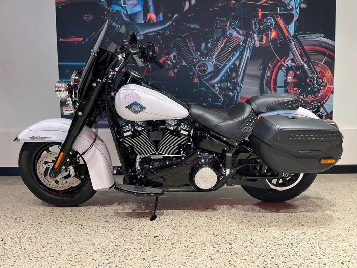 2025 Harley-Davidson Heritage Classic 117 (FLHC) Softail White