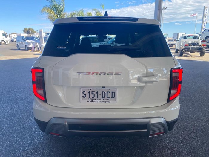 2025 KGM SsangYong Torres ELX