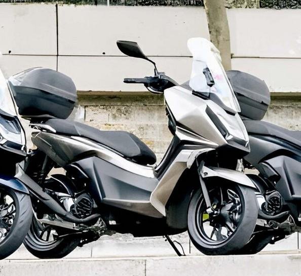 2025 Kymco Skytown 150 Skytown Brown
