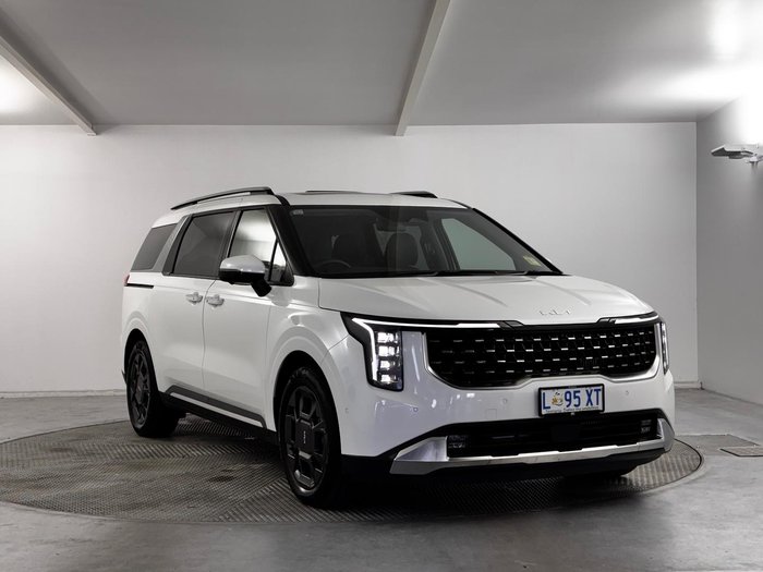 2024 Kia Carnival GT-Line HEV