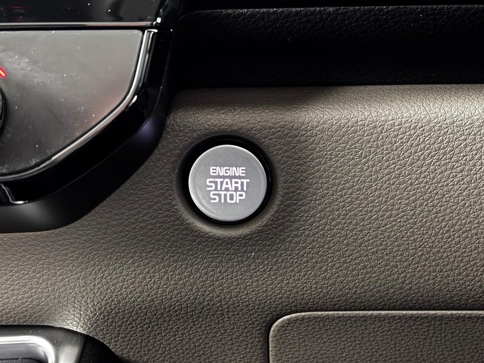 2024 Kia Carnival GT-Line HEV
