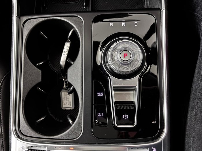 2024 Kia Carnival GT-Line HEV