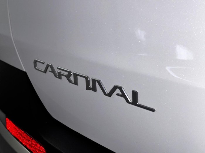 2024 Kia Carnival GT-Line HEV
