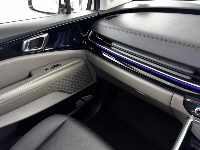 2024 Kia Carnival GT-Line HEV