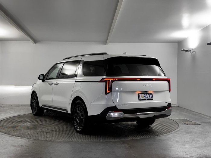 2024 Kia Carnival GT-Line HEV