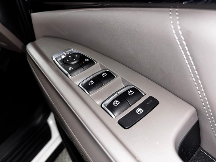 2024 Kia Carnival GT-Line HEV