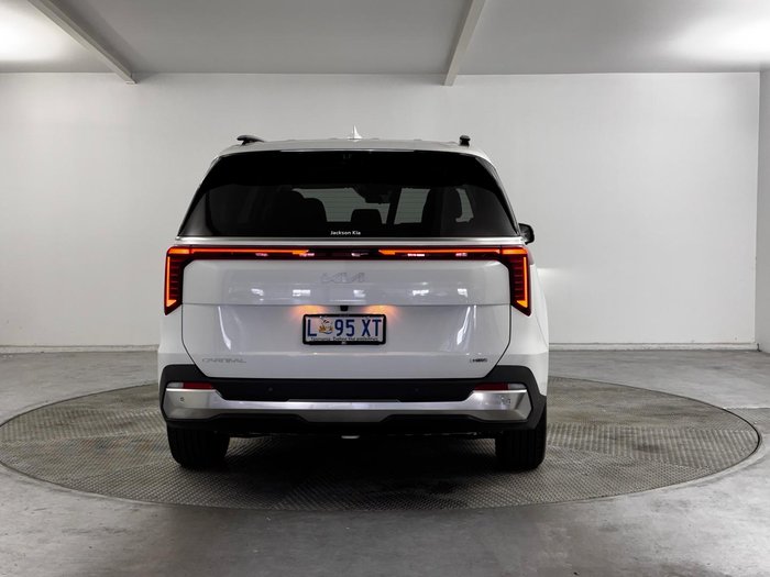 2024 Kia Carnival GT-Line HEV