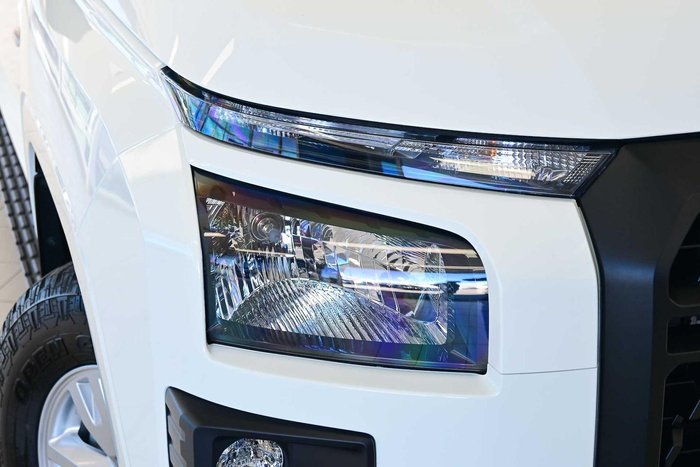 2025 Mitsubishi Triton GLX+