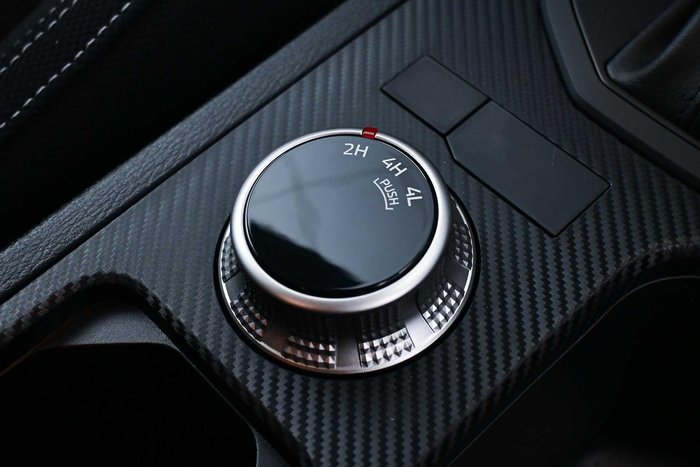 2025 Mitsubishi Triton GLX+