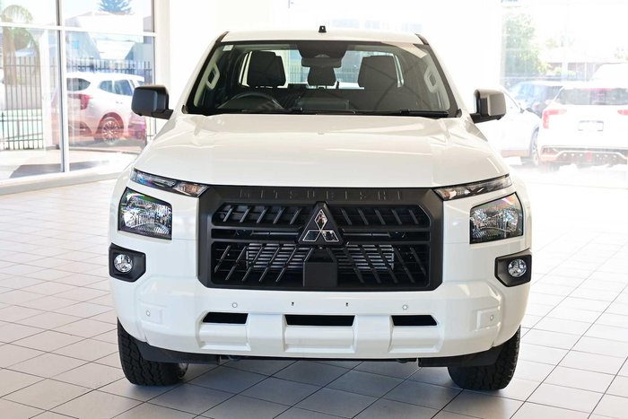 2025 Mitsubishi Triton GLX+