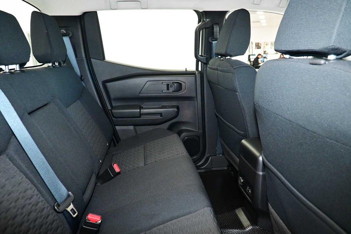 2025 Mitsubishi Triton GLX+