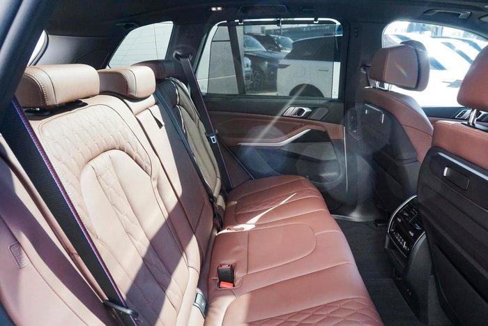 2024 BMW X5 M60i